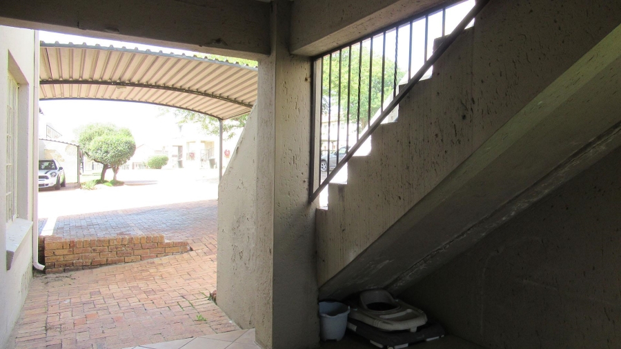 2 Bedroom Property for Sale in Elandspark Gauteng