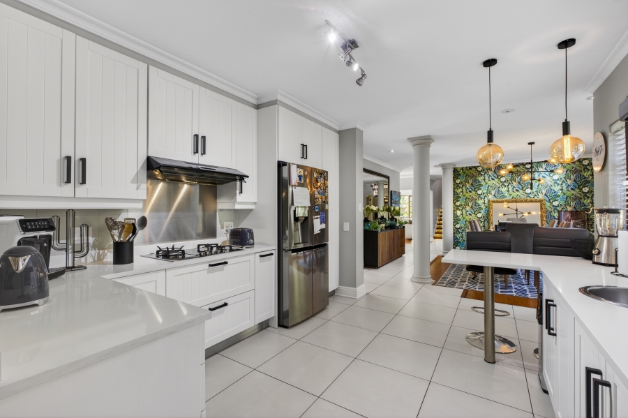 4 Bedroom Property for Sale in Bryanston Gauteng