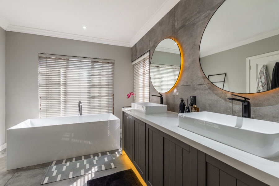 4 Bedroom Property for Sale in Bryanston Gauteng