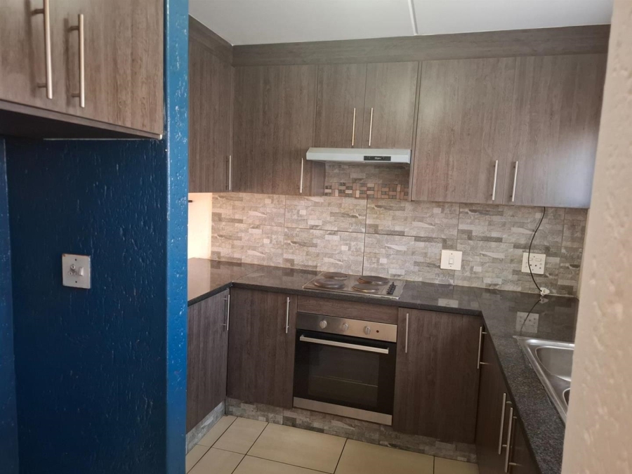 2 Bedroom Property for Sale in Mondeor Gauteng