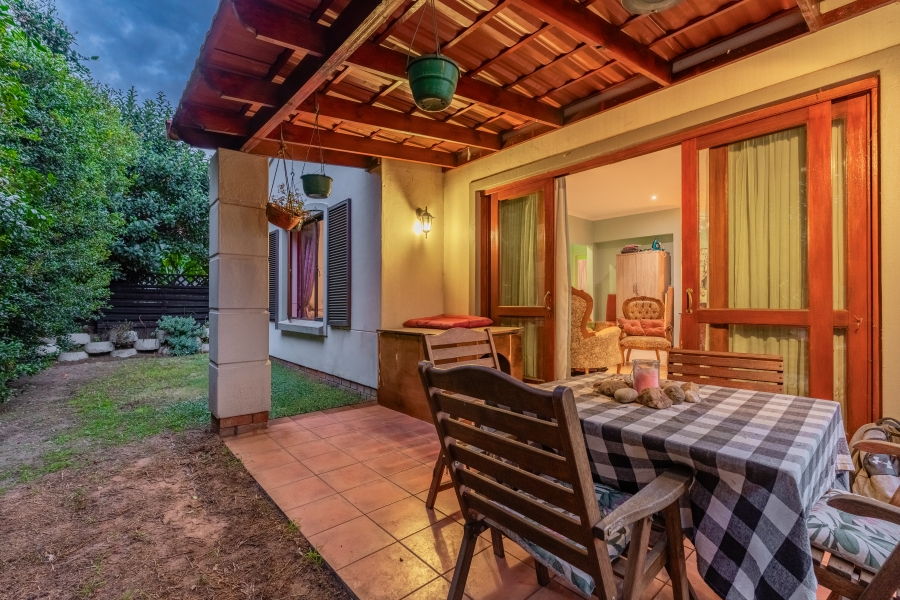 2 Bedroom Property for Sale in Paulshof Gauteng