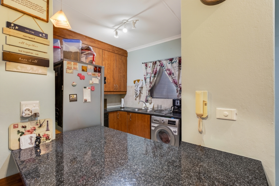 2 Bedroom Property for Sale in Paulshof Gauteng