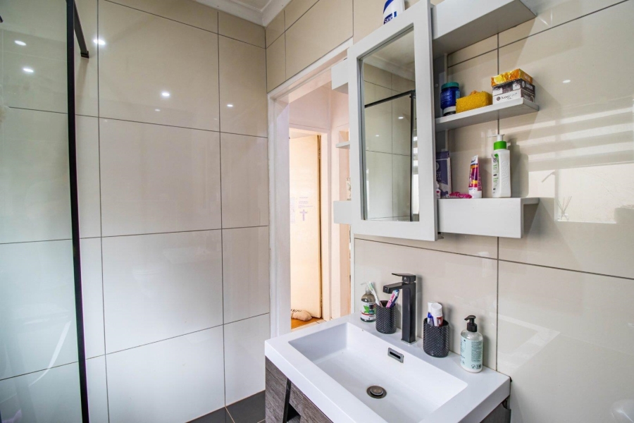 3 Bedroom Property for Sale in Ridgeway Gauteng