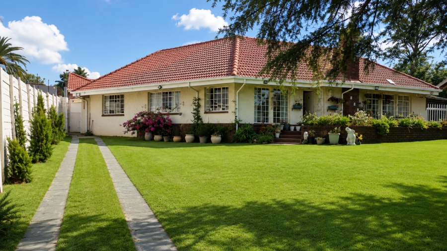 3 Bedroom Property for Sale in Mondeor Gauteng