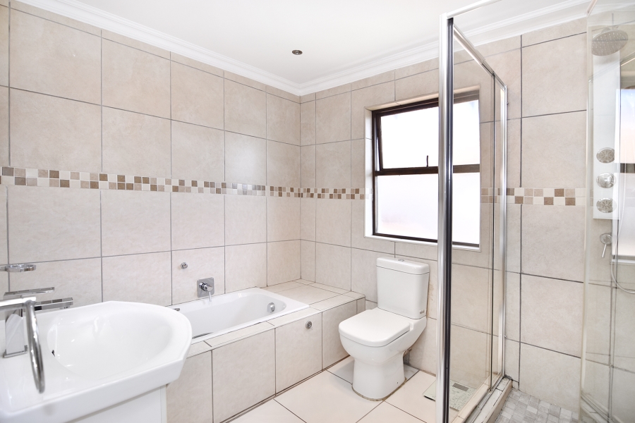 3 Bedroom Property for Sale in Montecello Estate Gauteng