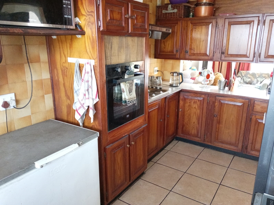 2 Bedroom Property for Sale in Albemarle Gauteng