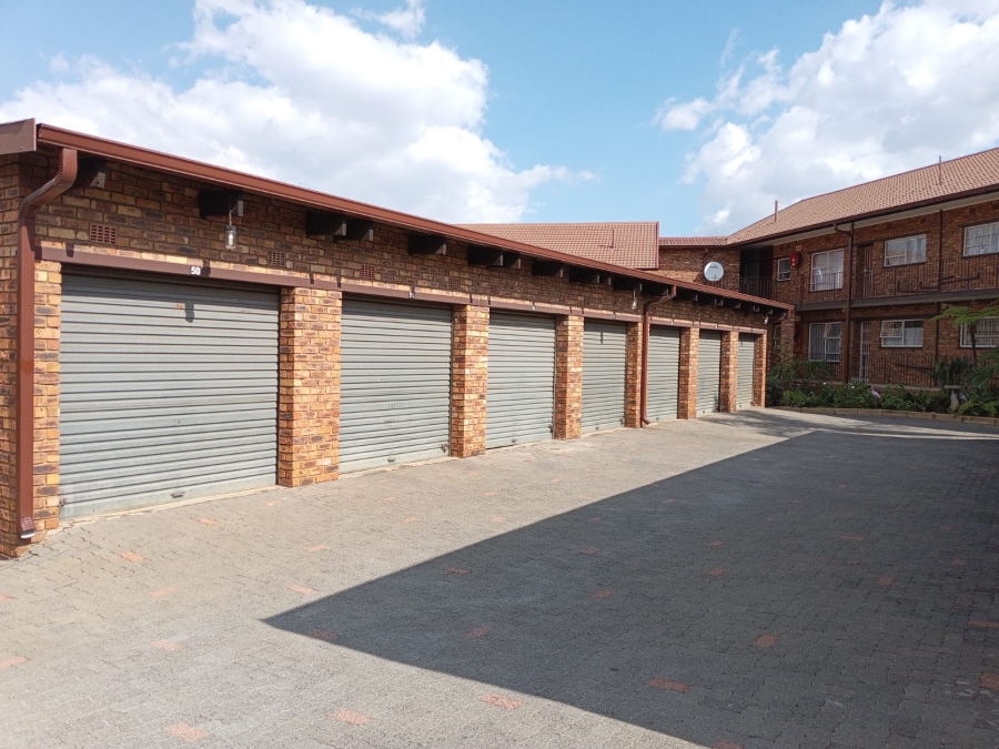2 Bedroom Property for Sale in Albemarle Gauteng