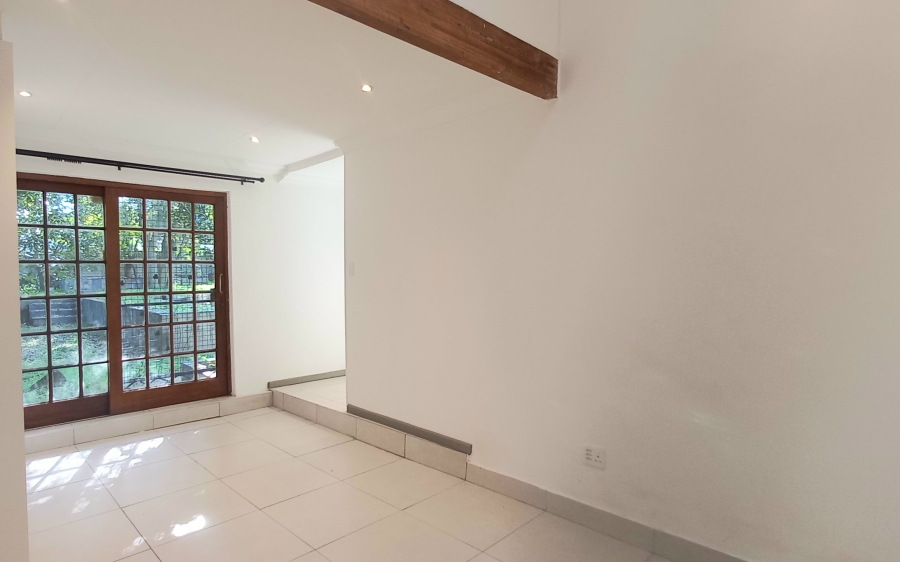 To Let 2 Bedroom Property for Rent in Ferndale Gauteng