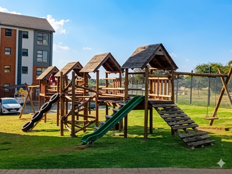 2 Bedroom Property for Sale in Amberfield Gauteng