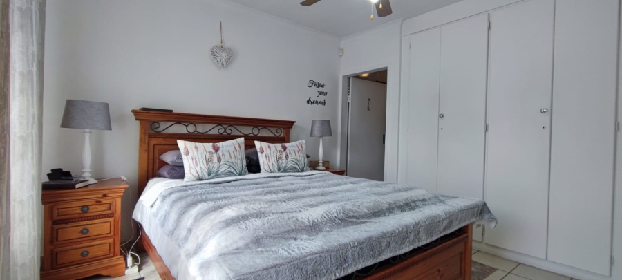 3 Bedroom Property for Sale in Rooihuiskraal North Gauteng