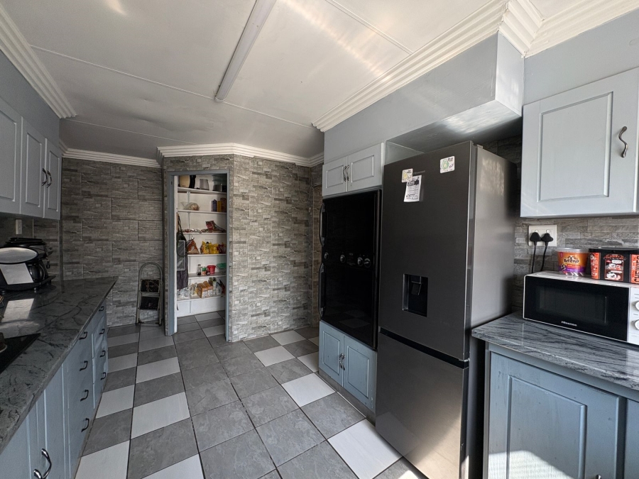3 Bedroom Property for Sale in Brakpan Central Gauteng