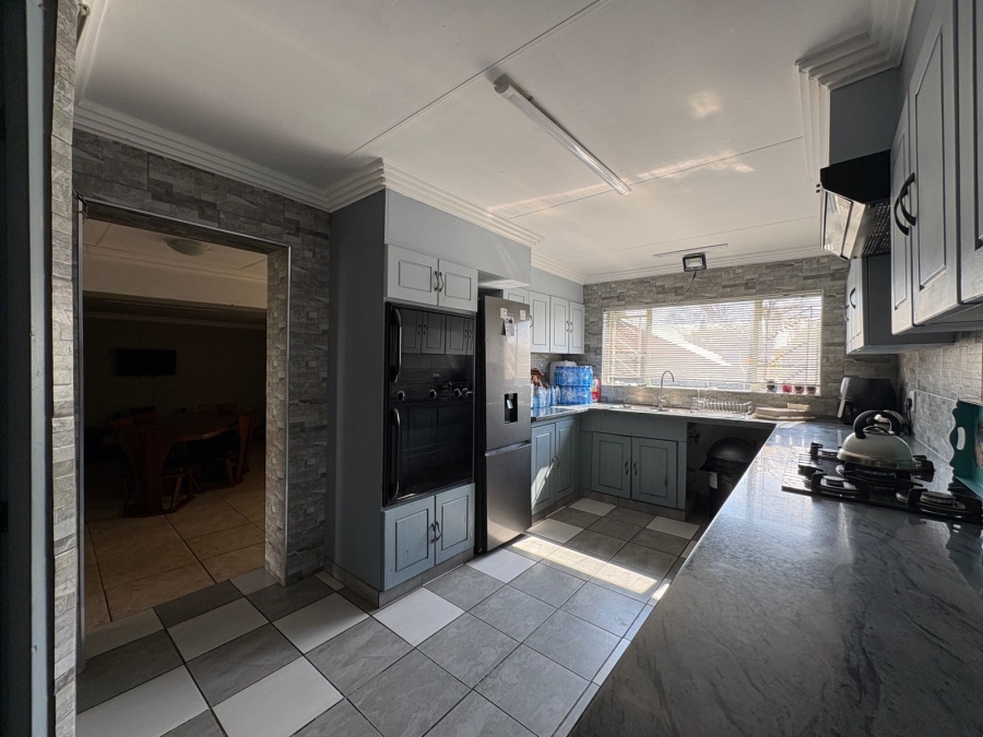 3 Bedroom Property for Sale in Brakpan Central Gauteng