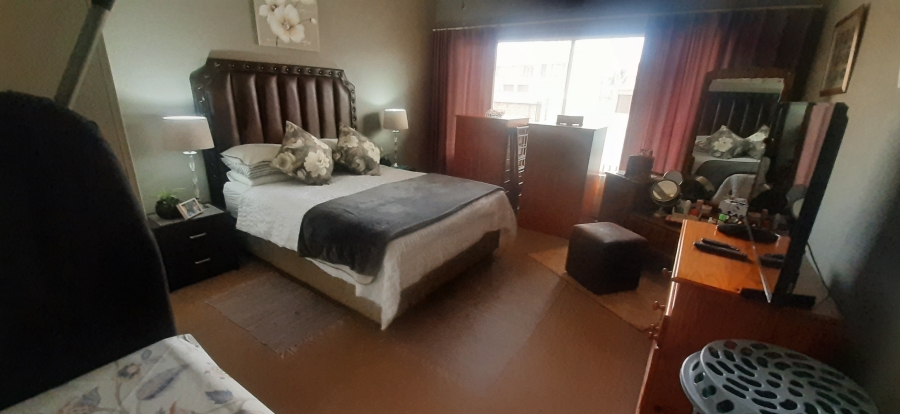 2 Bedroom Property for Sale in Birchleigh Gauteng