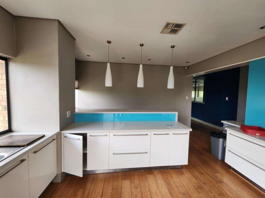 Commercial Property for Sale in Rhodesfield Gauteng