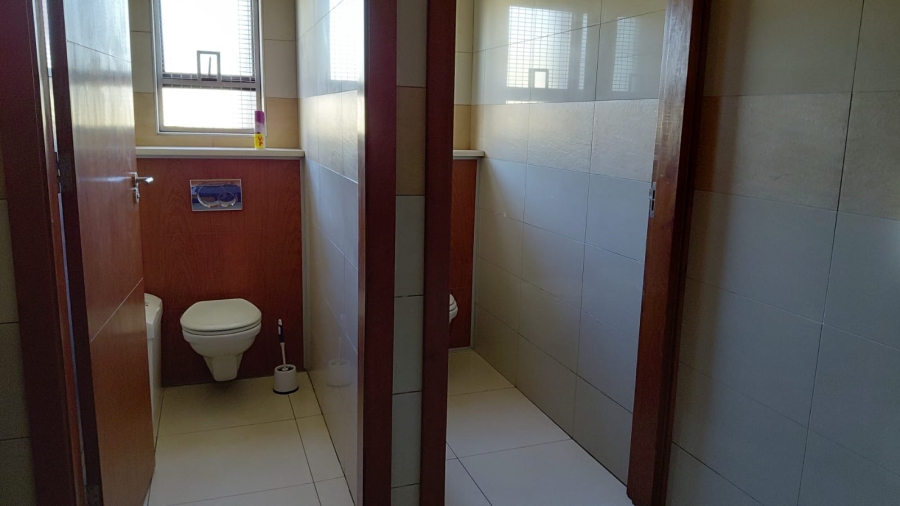 Commercial Property for Sale in Rhodesfield Gauteng