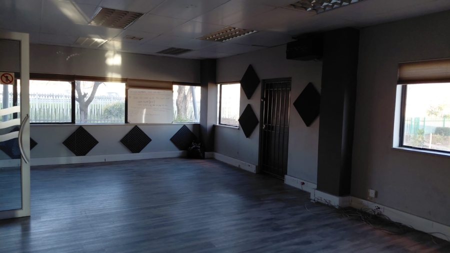 Commercial Property for Sale in Rhodesfield Gauteng