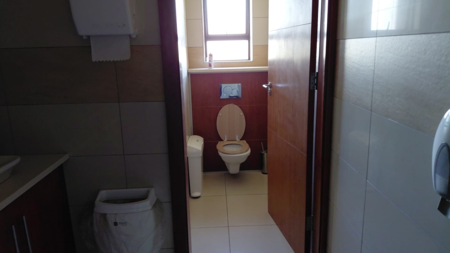 Commercial Property for Sale in Rhodesfield Gauteng