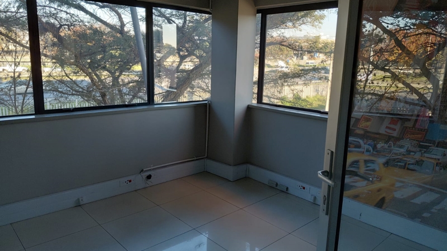Commercial Property for Sale in Rhodesfield Gauteng
