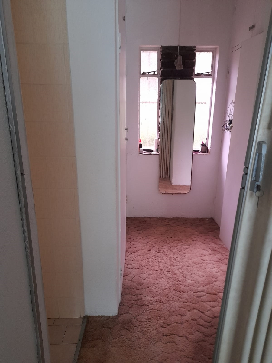 5 Bedroom Property for Sale in Mooilande Gauteng