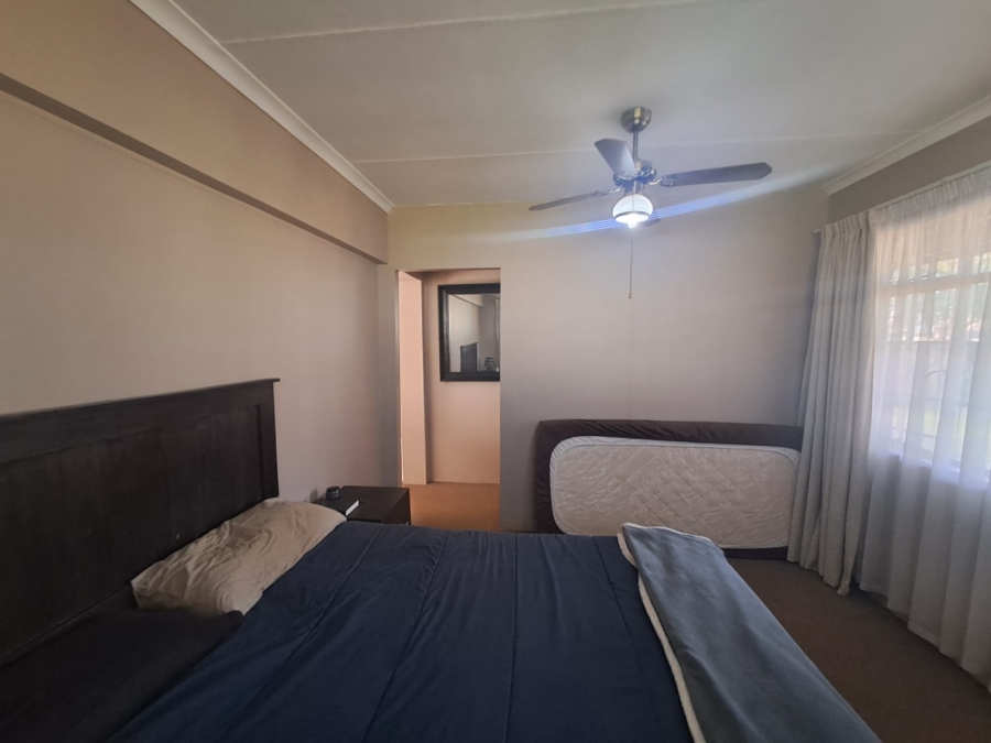 4 Bedroom Property for Sale in Meyerton Central Gauteng