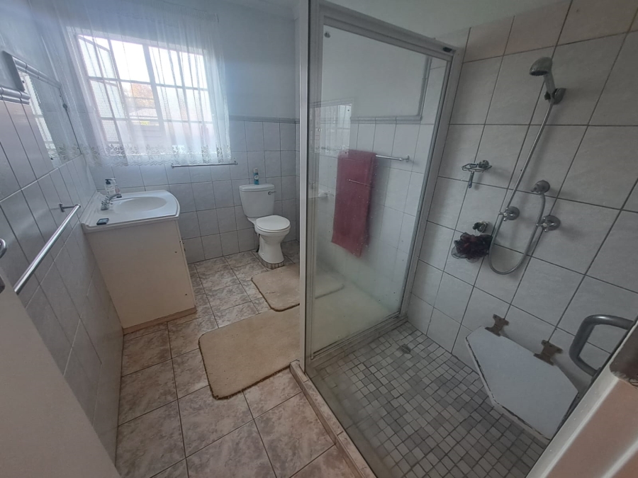 4 Bedroom Property for Sale in Meyerton Central Gauteng