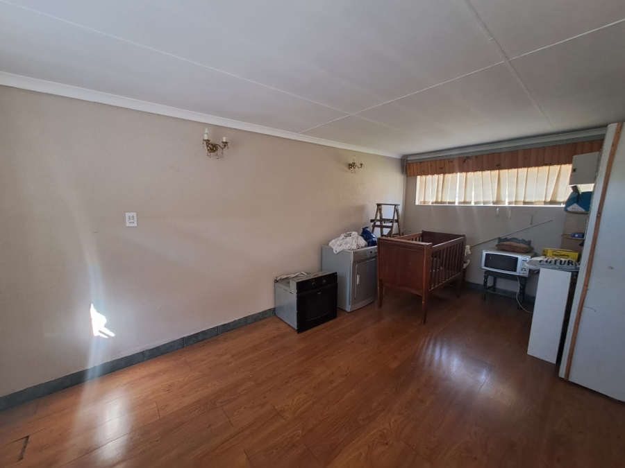 4 Bedroom Property for Sale in Meyerton Central Gauteng