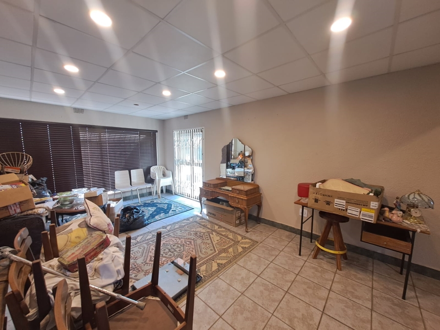 4 Bedroom Property for Sale in Meyerton Central Gauteng