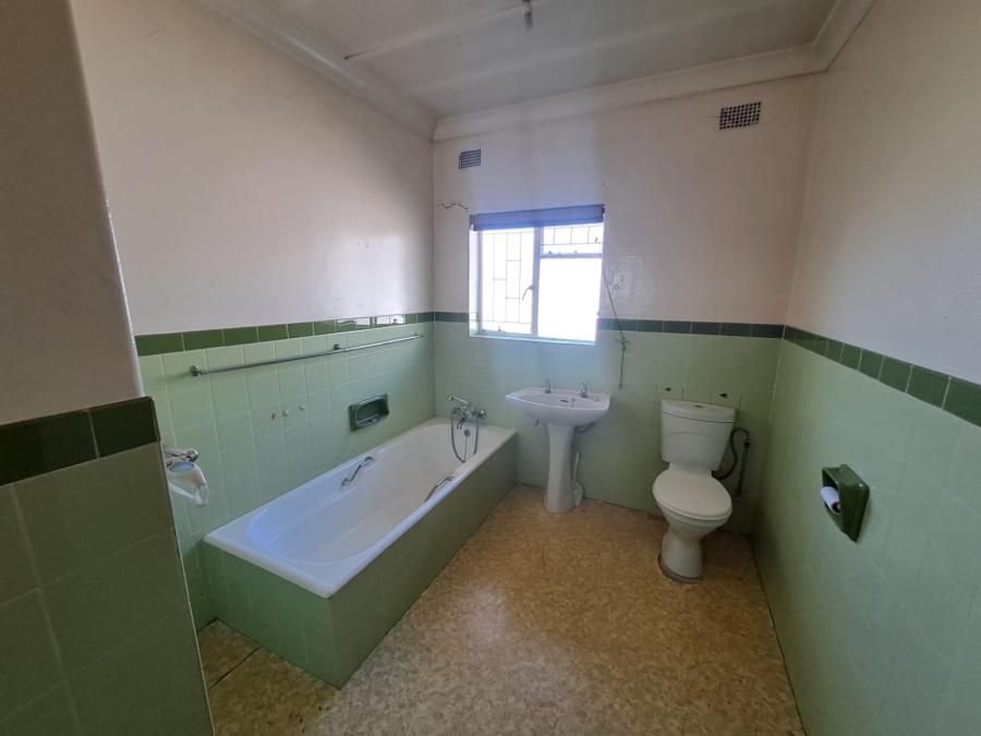 4 Bedroom Property for Sale in Meyerton Central Gauteng