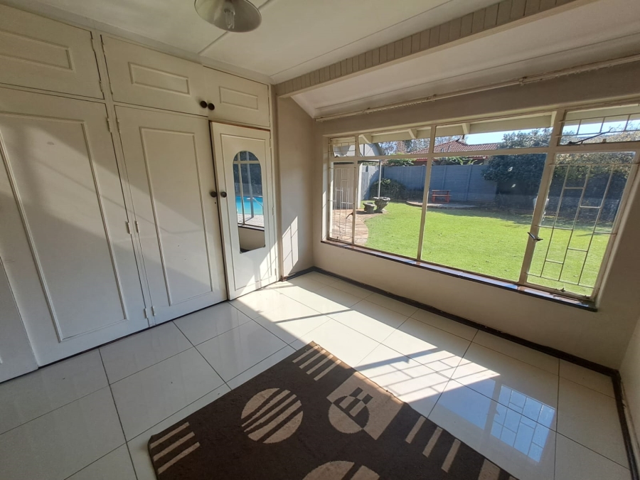 4 Bedroom Property for Sale in Meyerton Central Gauteng