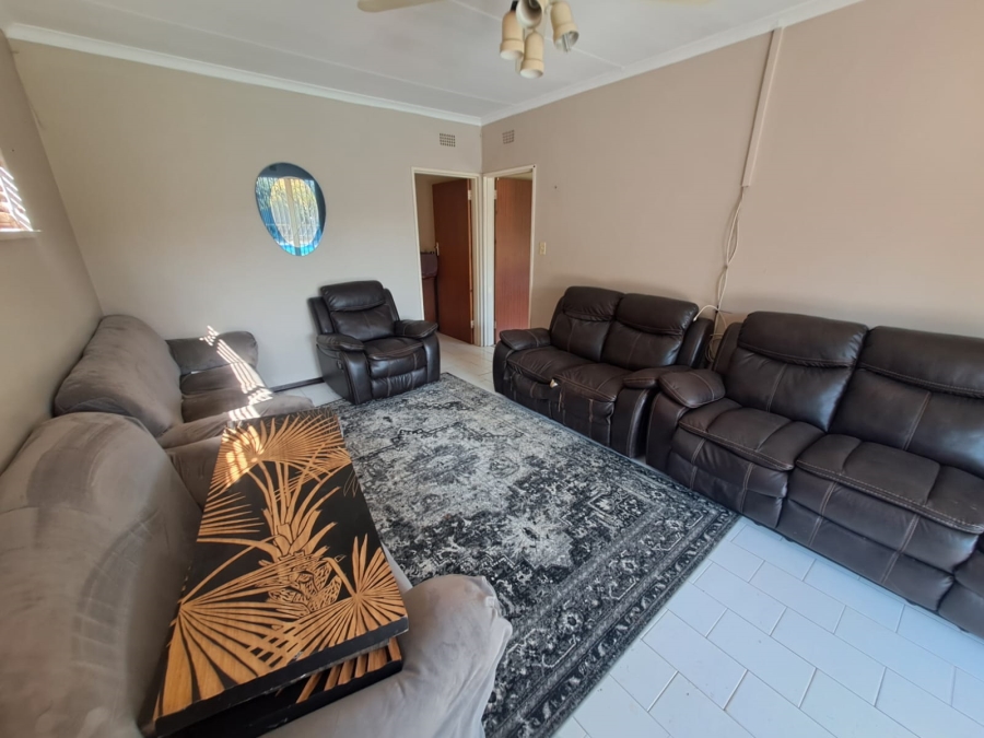 4 Bedroom Property for Sale in Meyerton Central Gauteng