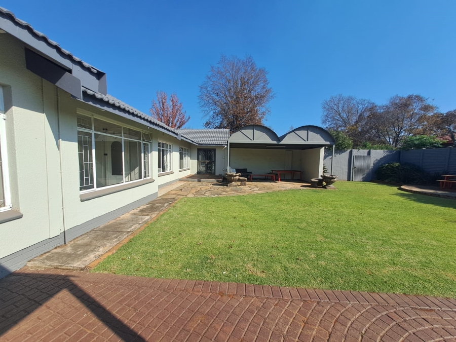 4 Bedroom Property for Sale in Meyerton Central Gauteng