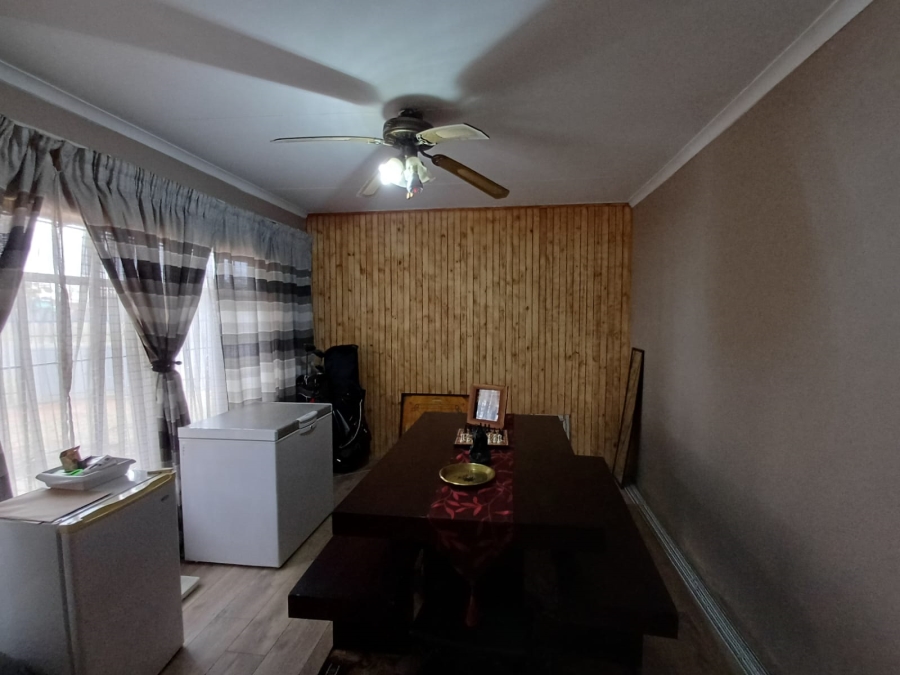 3 Bedroom Property for Sale in Vanderbijlpark SE 6 Gauteng