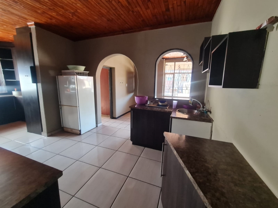 4 Bedroom Property for Sale in Vanderbijlpark CW 5 Gauteng