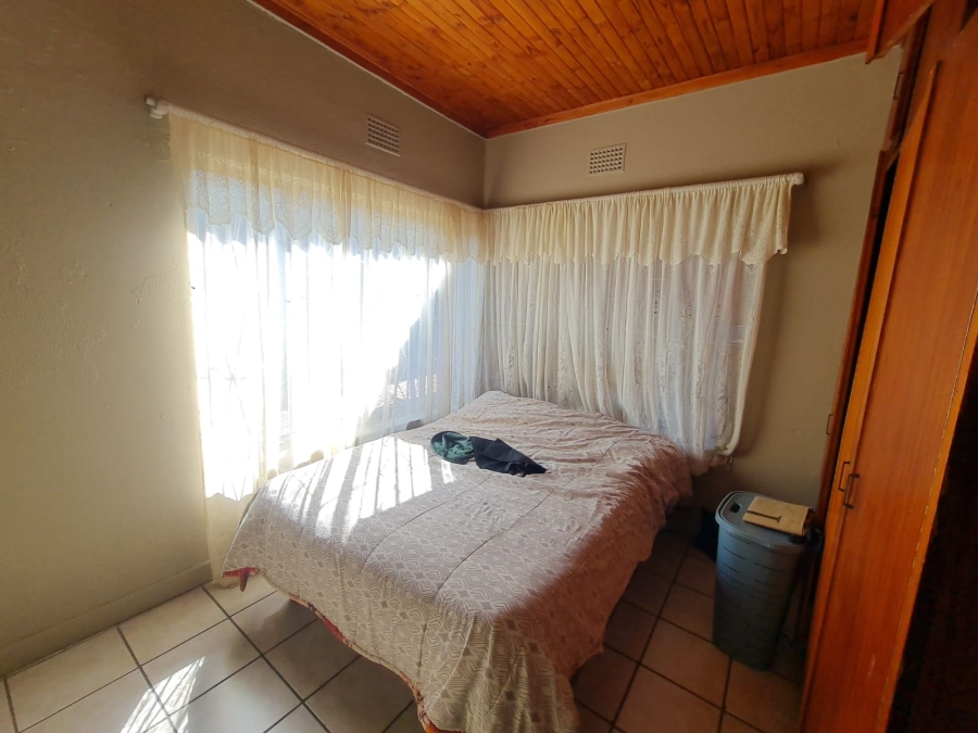4 Bedroom Property for Sale in Vanderbijlpark CW 5 Gauteng