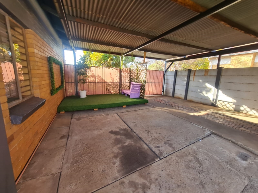 3 Bedroom Property for Sale in Vanderbijlpark Cw 6 Gauteng