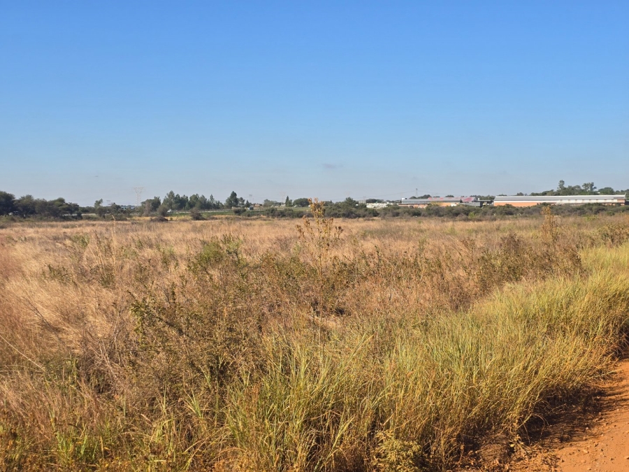 0 Bedroom Property for Sale in Haakdoring Laagte Ah Gauteng