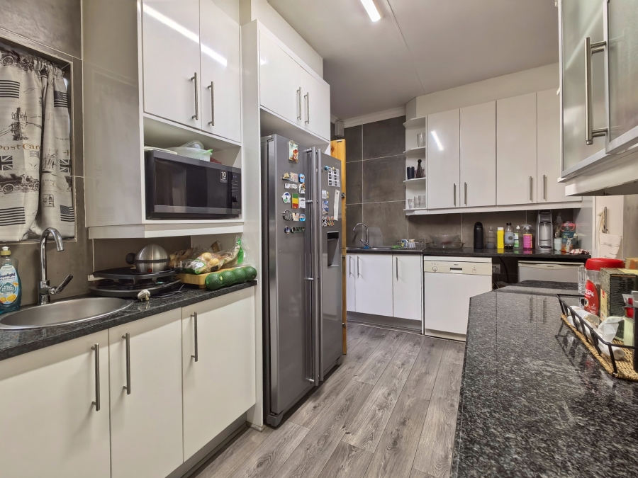 3 Bedroom Property for Sale in Greymont Gauteng