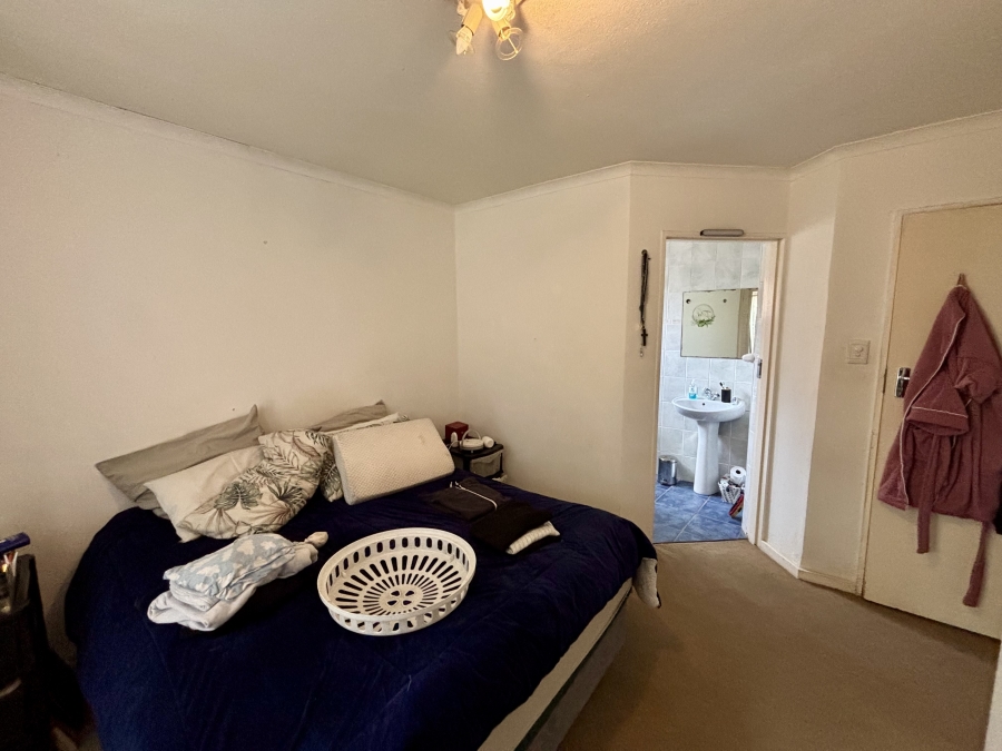 To Let 3 Bedroom Property for Rent in Bromhof Gauteng