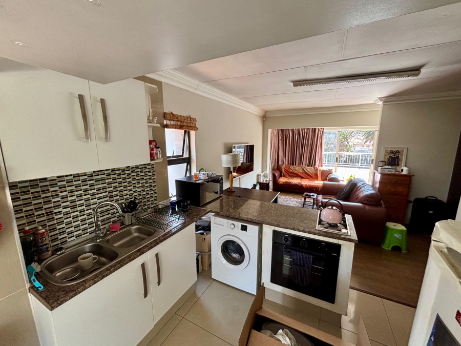 To Let 1 Bedroom Property for Rent in Constantia Kloof Gauteng