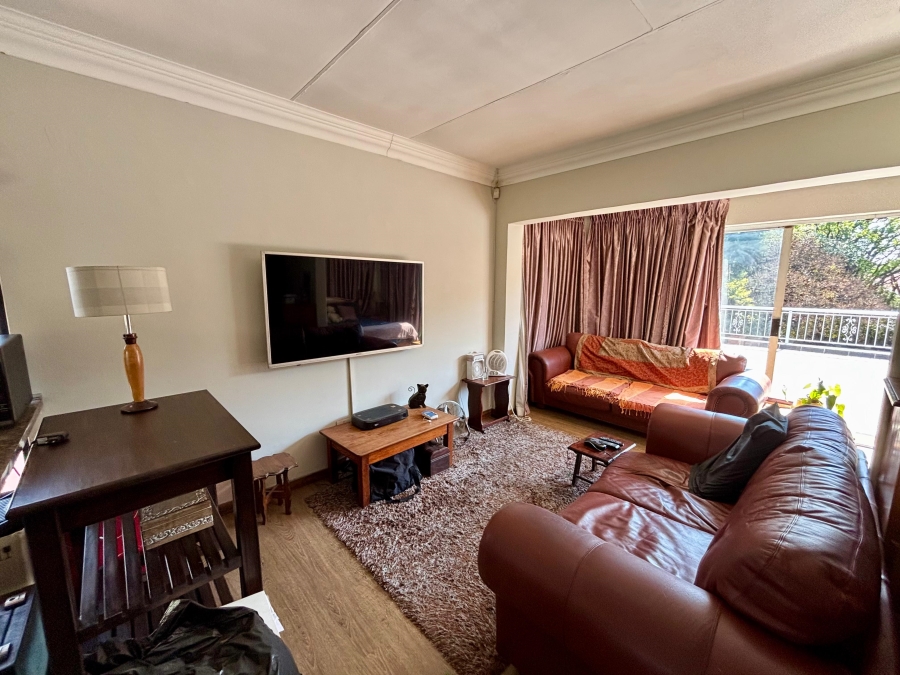 To Let 1 Bedroom Property for Rent in Constantia Kloof Gauteng