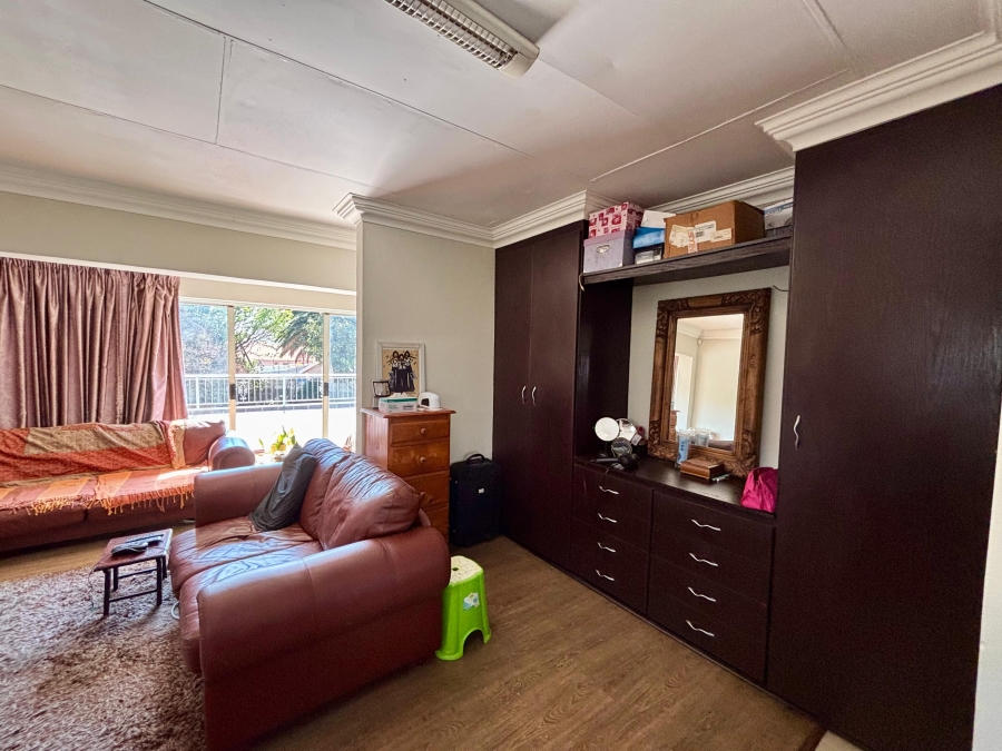 To Let 1 Bedroom Property for Rent in Constantia Kloof Gauteng