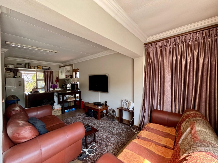 To Let 1 Bedroom Property for Rent in Constantia Kloof Gauteng