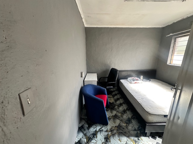 To Let 4 Bedroom Property for Rent in Atholhurst Gauteng