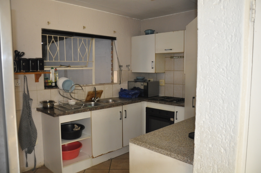 3 Bedroom Property for Sale in Buccleuch Gauteng