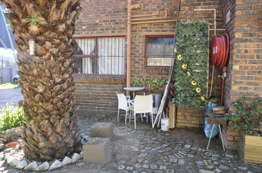 3 Bedroom Property for Sale in Buccleuch Gauteng