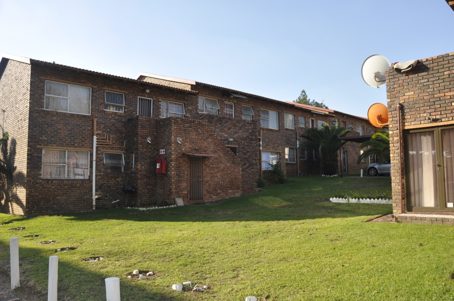 3 Bedroom Property for Sale in Buccleuch Gauteng