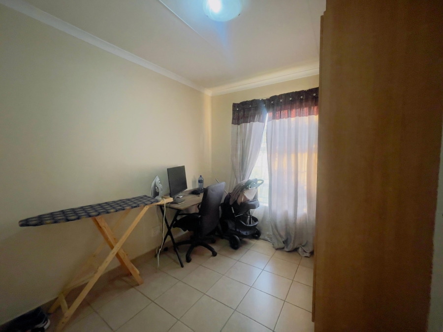 3 Bedroom Property for Sale in Olievenhoutbosch Gauteng
