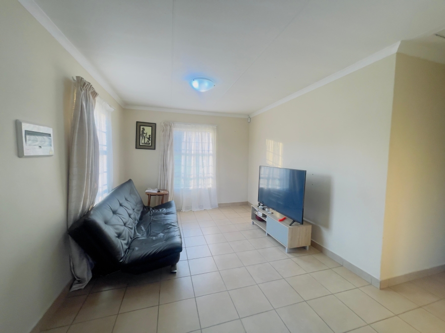 3 Bedroom Property for Sale in Olievenhoutbosch Gauteng