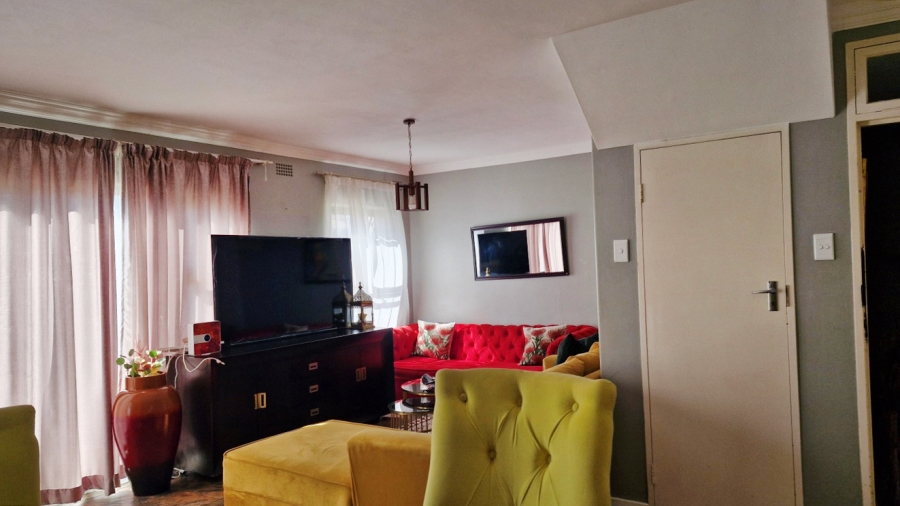3 Bedroom Property for Sale in Corlett Gardens Gauteng
