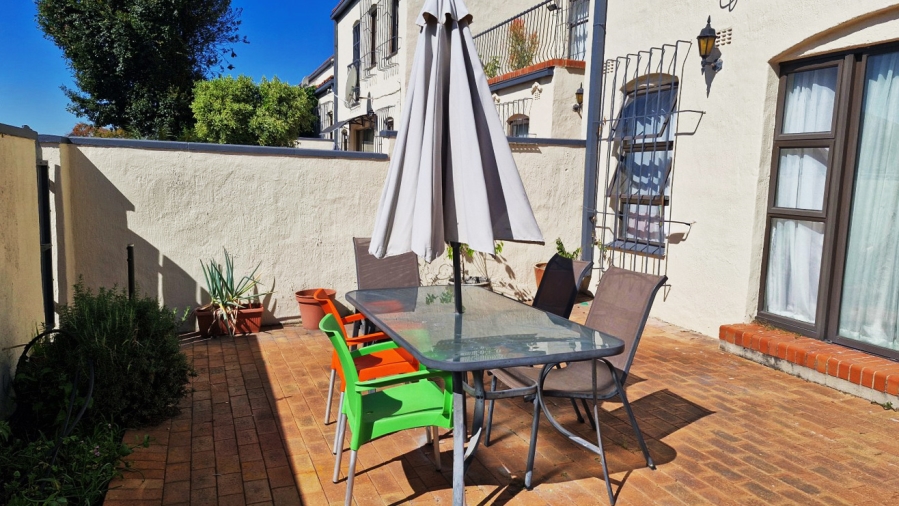 3 Bedroom Property for Sale in Corlett Gardens Gauteng